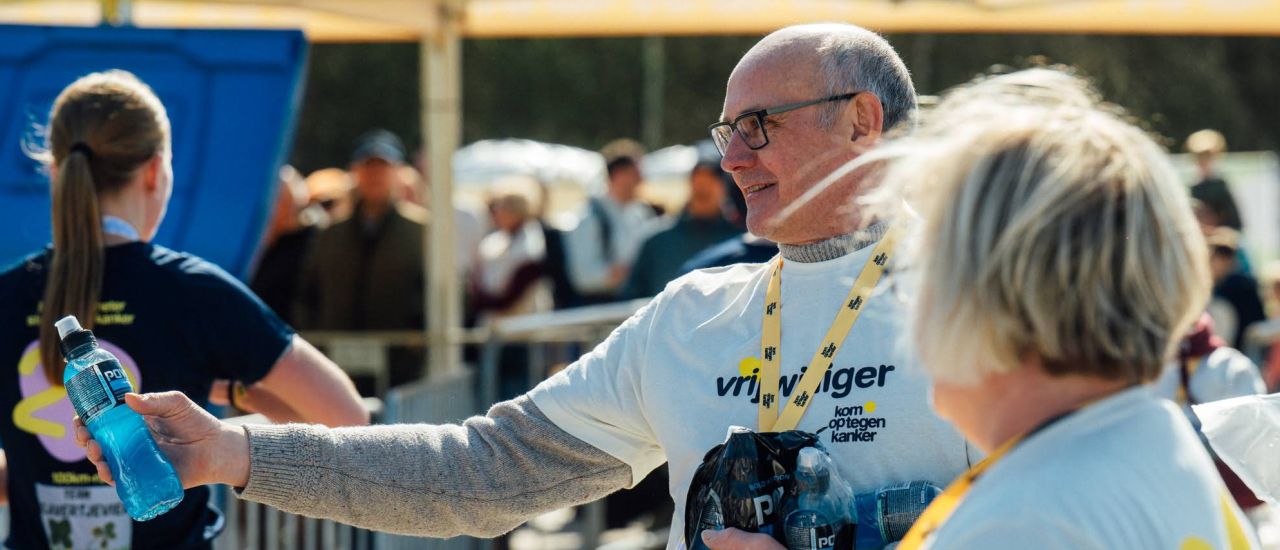 Vrijwilliger bevoorrading 100km-run 