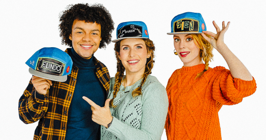 Ketnetwrappers met de pet op van Kom op tegen Kanker